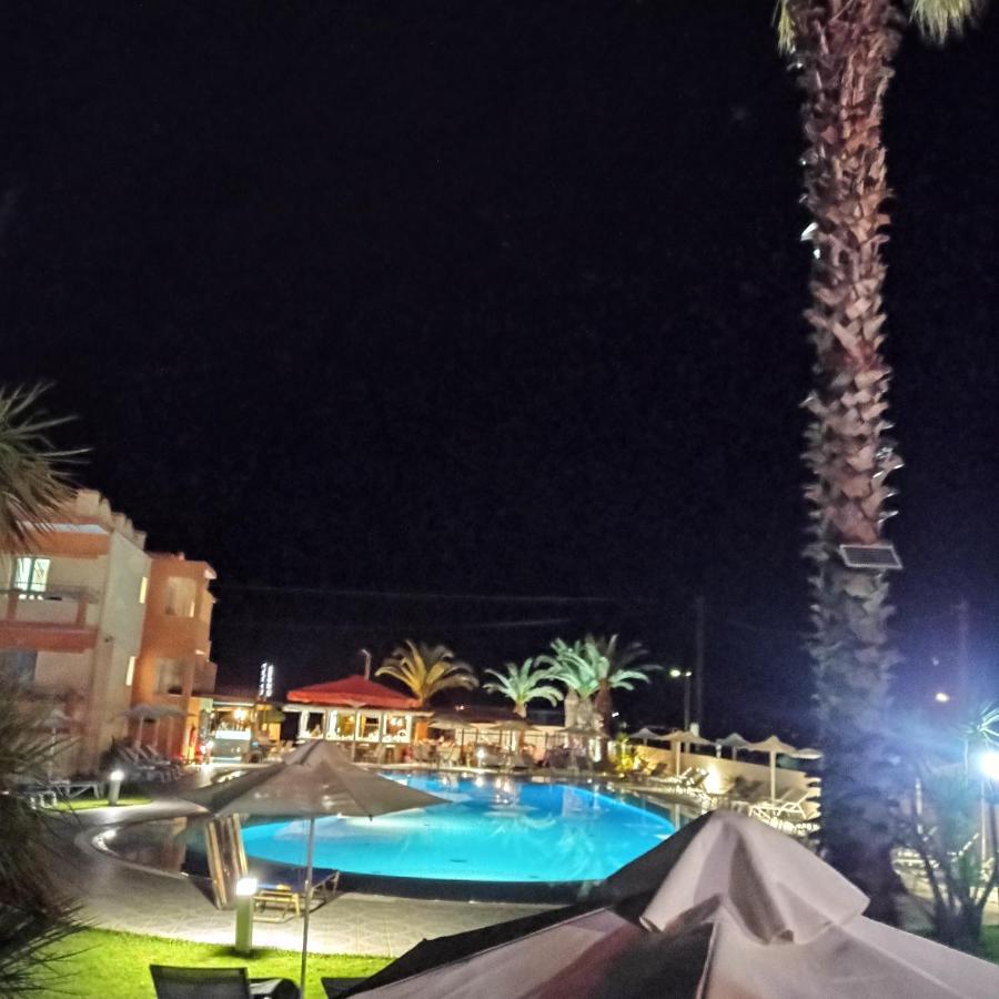 Ninos On The Beach Hotel Roda  Exteriér fotografie