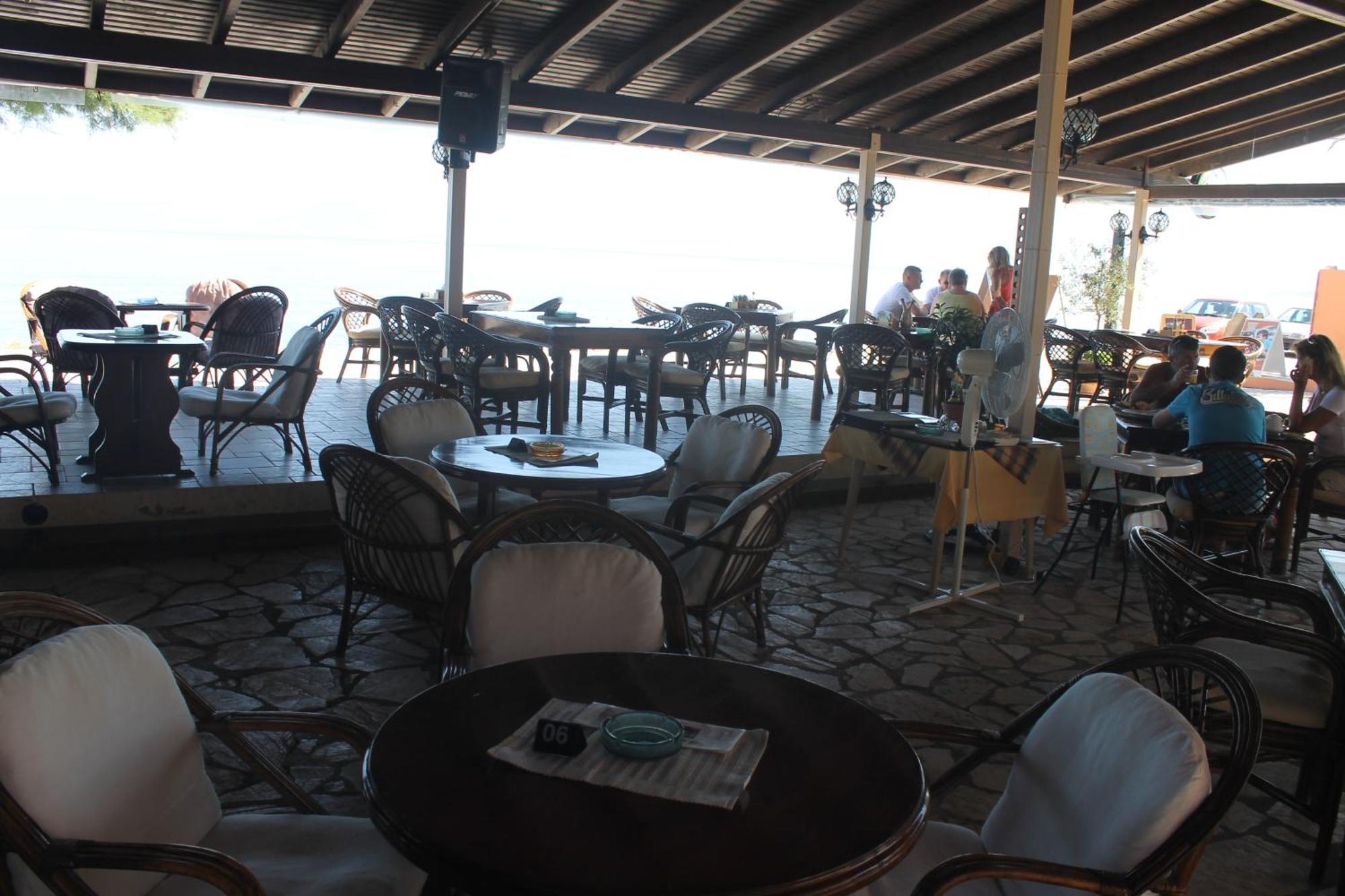 Ninos On The Beach Hotel Roda  Exteriér fotografie