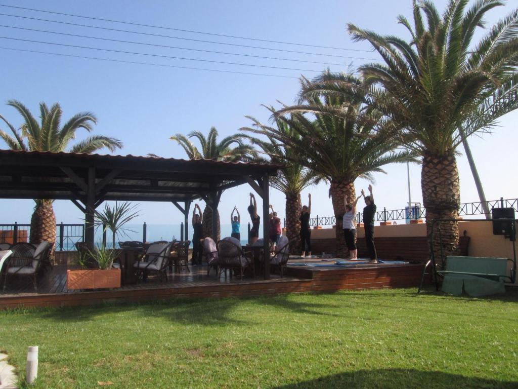 Ninos On The Beach Hotel Roda  Exteriér fotografie