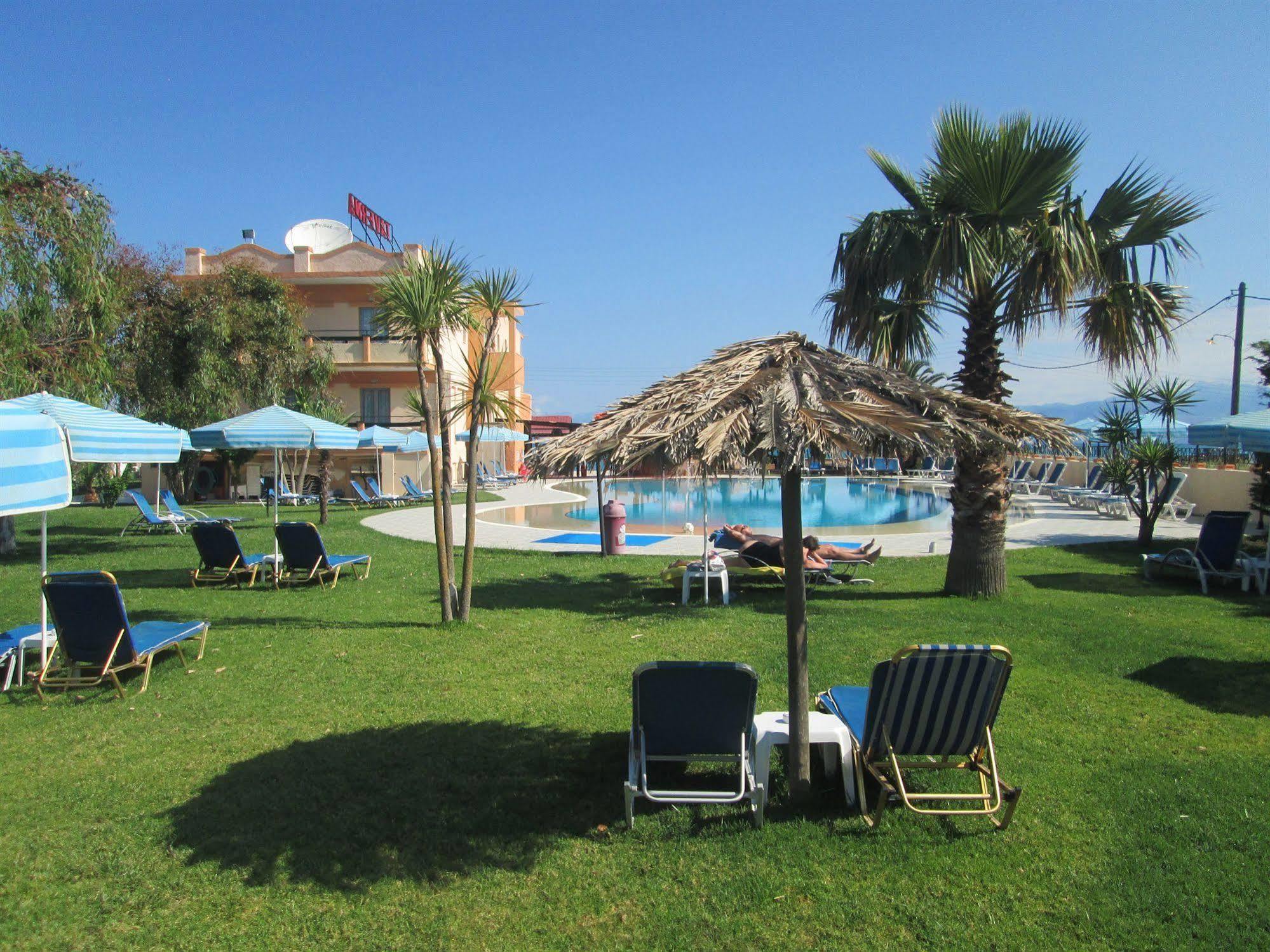 Ninos On The Beach Hotel Roda  Exteriér fotografie