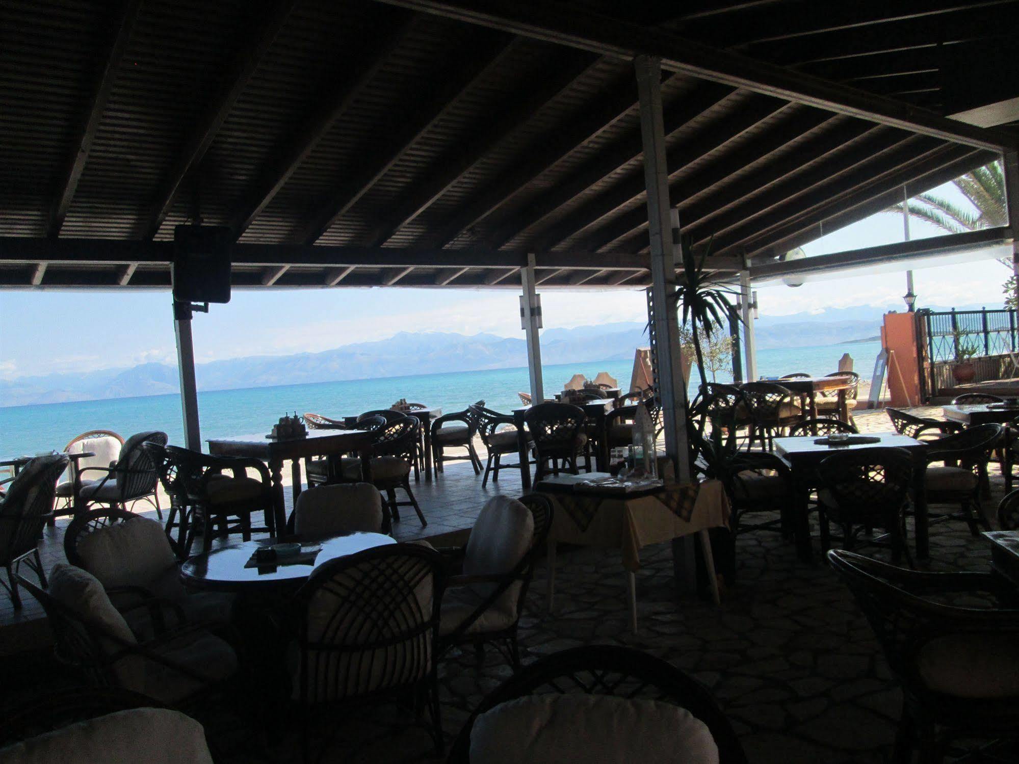 Ninos On The Beach Hotel Roda  Exteriér fotografie